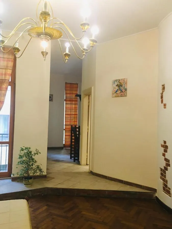 Lviv's Prospekt Shevchenka Apartments